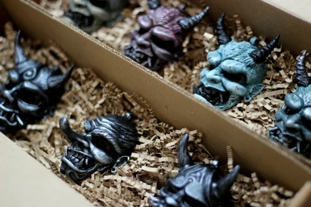 Японская маска демона Oni Ханья Hannya Tengu