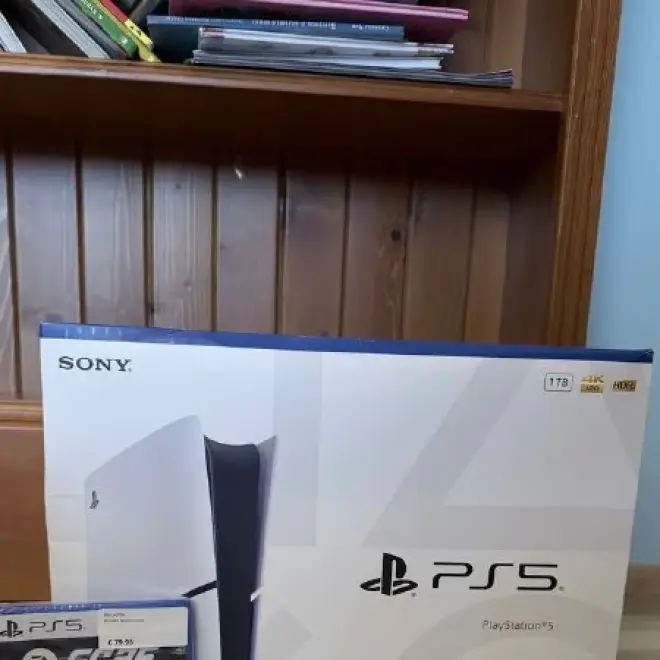 Sony PlayStation 5 с игрой