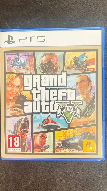 Диски для PS5: UFC 5 и Grand Theft Auto