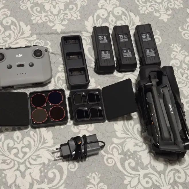 Dji mavic 3 combo