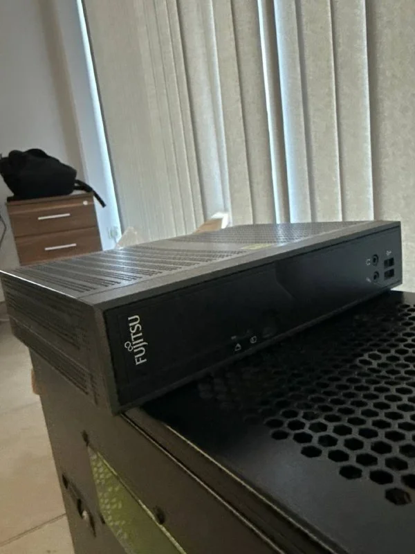 Fujitsu Futro S900 тонкий клиент