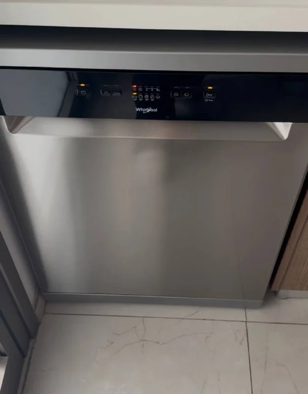 Посудомоечная машина Whirlpool WFE2B19X