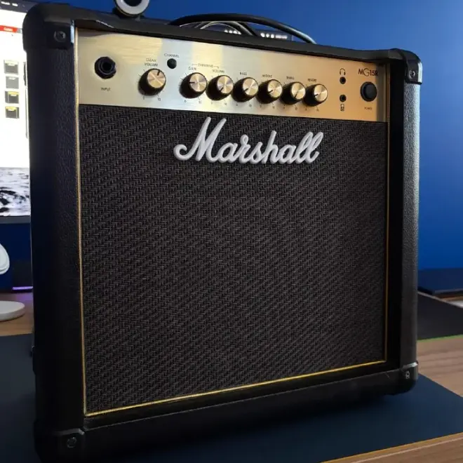 Комбоусилитель Marshall MG15R Gold 15 Вт