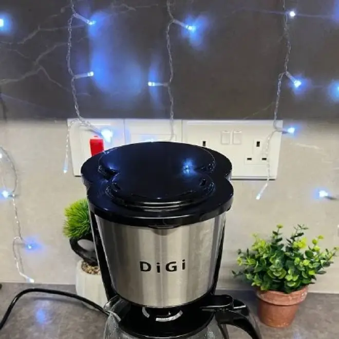 Капельная кофеварка DiGi со стеклянным кувшином