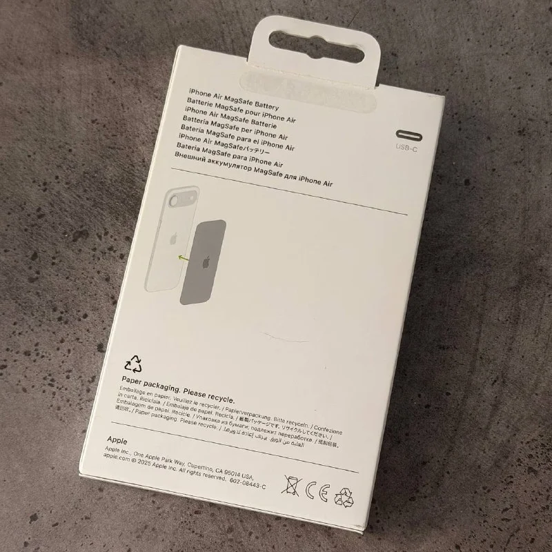 iPhone Air MagSafe Battery