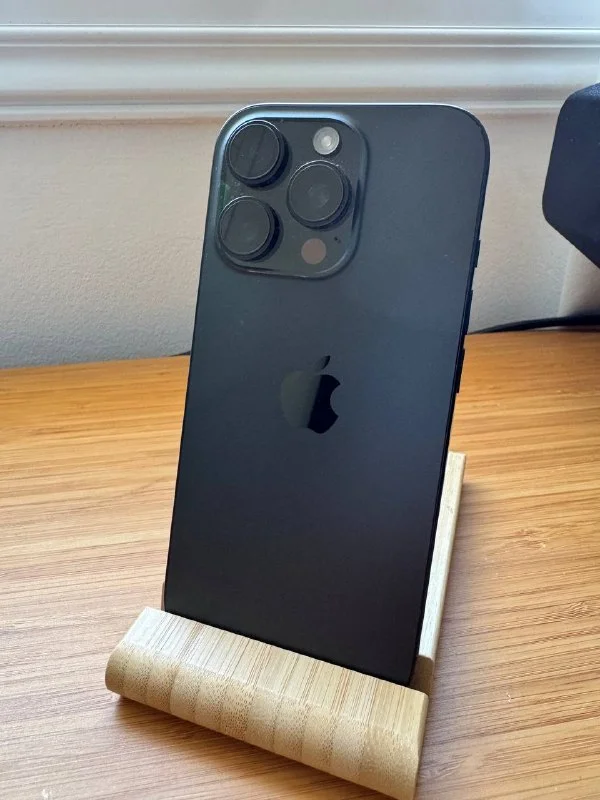 iPhone 16 Pro 128GB Black Titanium