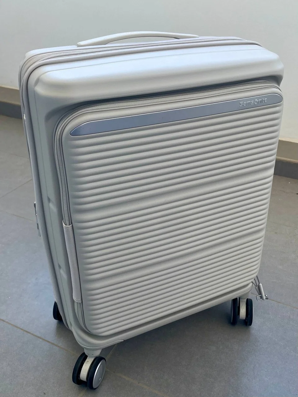 Чемодан Samsonite Carry-on