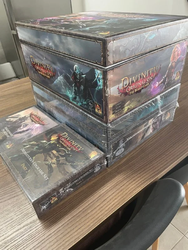 Divinity: Original Sin The Board Game (Kickstarter Edition + дополнения и миниатюры)