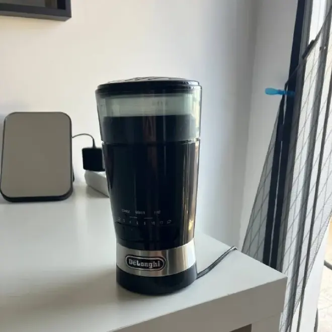 Кофемолка DeLonghi