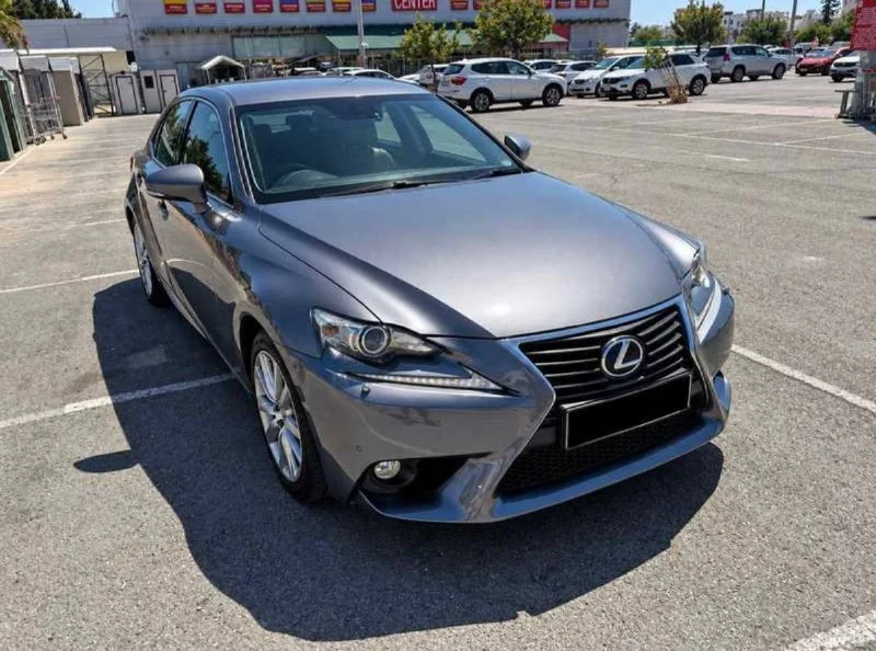 Lexus IS 300h